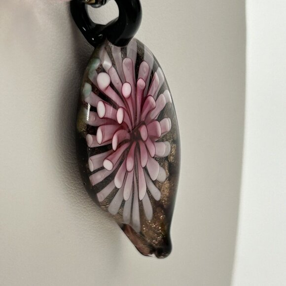 Necklace Handblown 3D Flower Pendant Purple Shimmer Faceted Spacers 18" - Picture 3 of 8